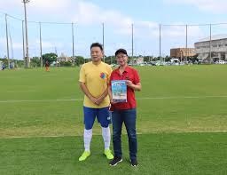 亚利桑那响尾蛇在 2001 年凭借左右王牌击败洋基王朝，建队仅四年即夺冠